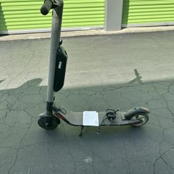 Segway Ninebot ES4 EScooter