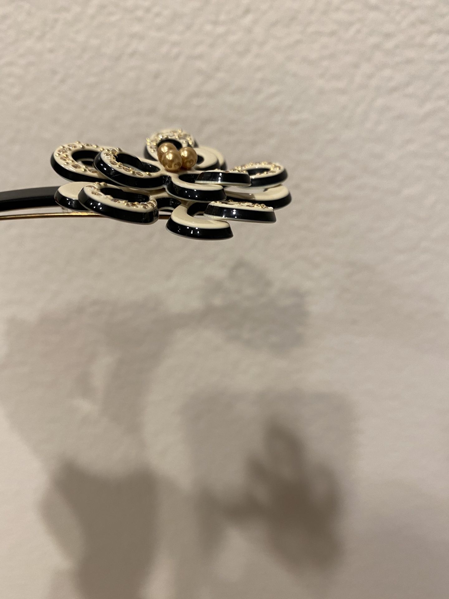 New Hair Pin . Paris
