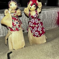 Vintage Handmade Corn Husk Dolls
