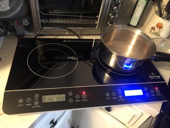 Duxtop LCD Portable Double Induction Cooktop (model 9620LS/BT-350DZ).