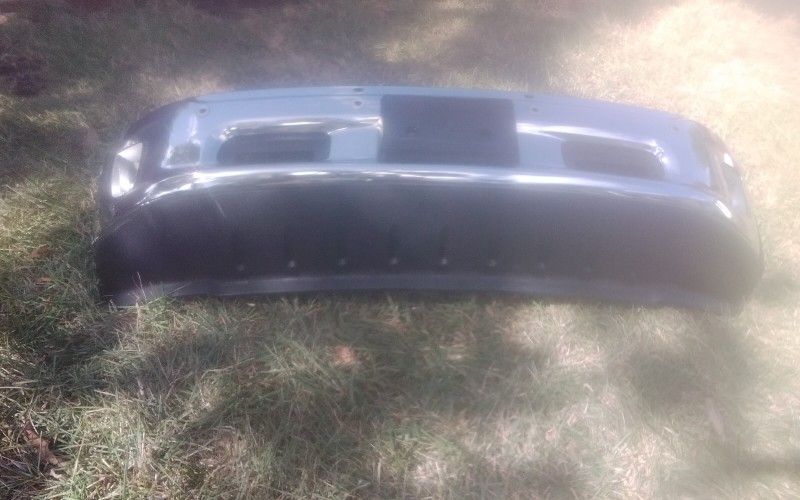 4th Gen RAM1500 Front Bumper Complete, Near Perfect! (2009 to 2018)