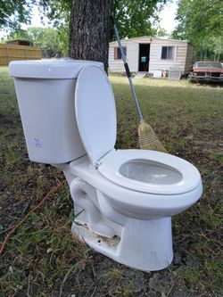 Toliet