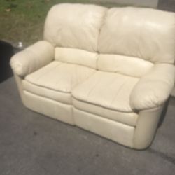 Two sets of couches a 3 seater and 2 seater ! NEED GONE TODAY! 100 Obo