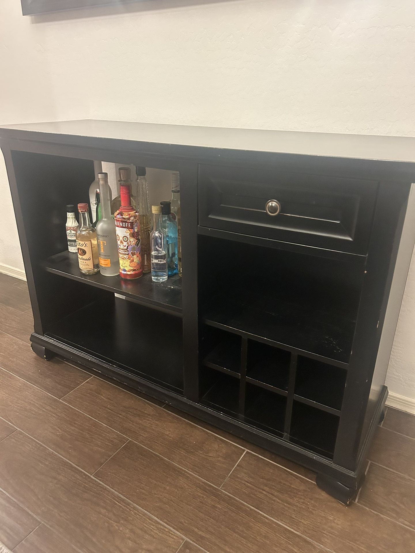 Bar Table / Buffet