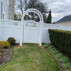 Install Fence Pvc