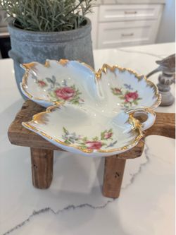 Vintage Kelvin Fine China Leaf Shaped Divided Nut Candy Bowl Trinket Dish 7 1/4
