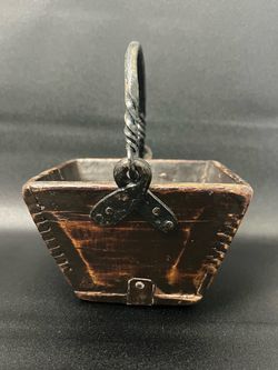 Old wood Rice Grain Carrier Measuring Harvest Bucket Iron Handle