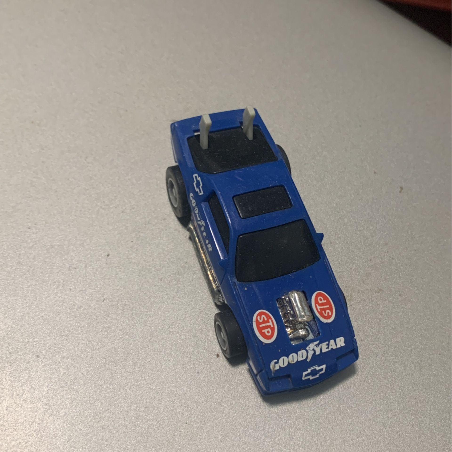 Camaro Hot Wheels Real riders Roll Back Action