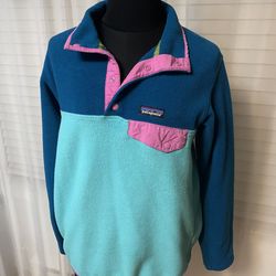 Patagonia Synchilla Women’sMulticolor Fleece Long Sleeve Snap T Pullover Jacket. Women size  s