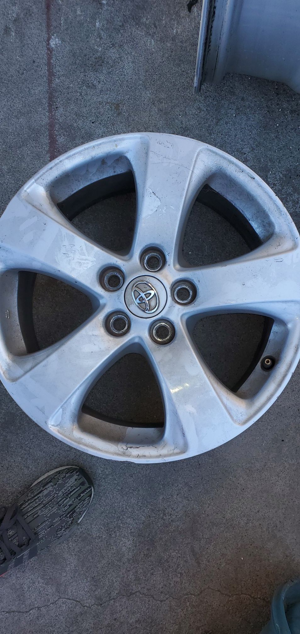 Toyota Camry wheels rims 17 inch set of 4! for Sale in Sacramento, CA ...