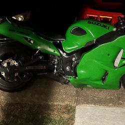 Green 2002 Suzuki Hayabusa 