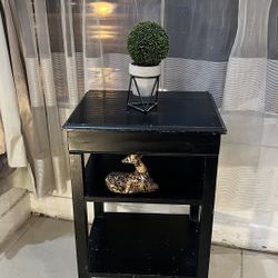 Black Wood End Table – Great DIY Project – $18
