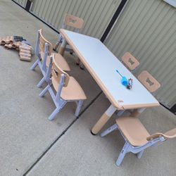 Kids Draw Table