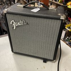 Fender Rumble 15 Bass Amp