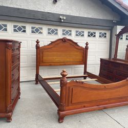 Wood Cal King Bedroom Set