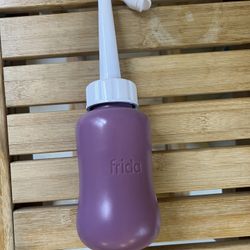 Frida Wash Bottle