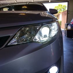 HiD an LED headlights