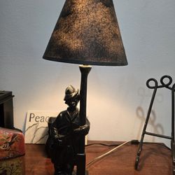 Vintage 1970s detective ceramic lamp