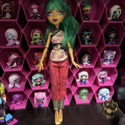 Jinafire Long Monster High Doll 
