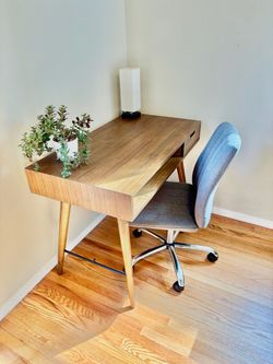 Solid Wood Modern Desk + Chair + Lamp