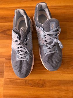 On Running Sneakers Gray Lace-Up