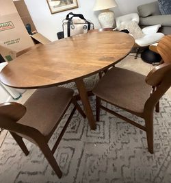 dining room with 4 chairs