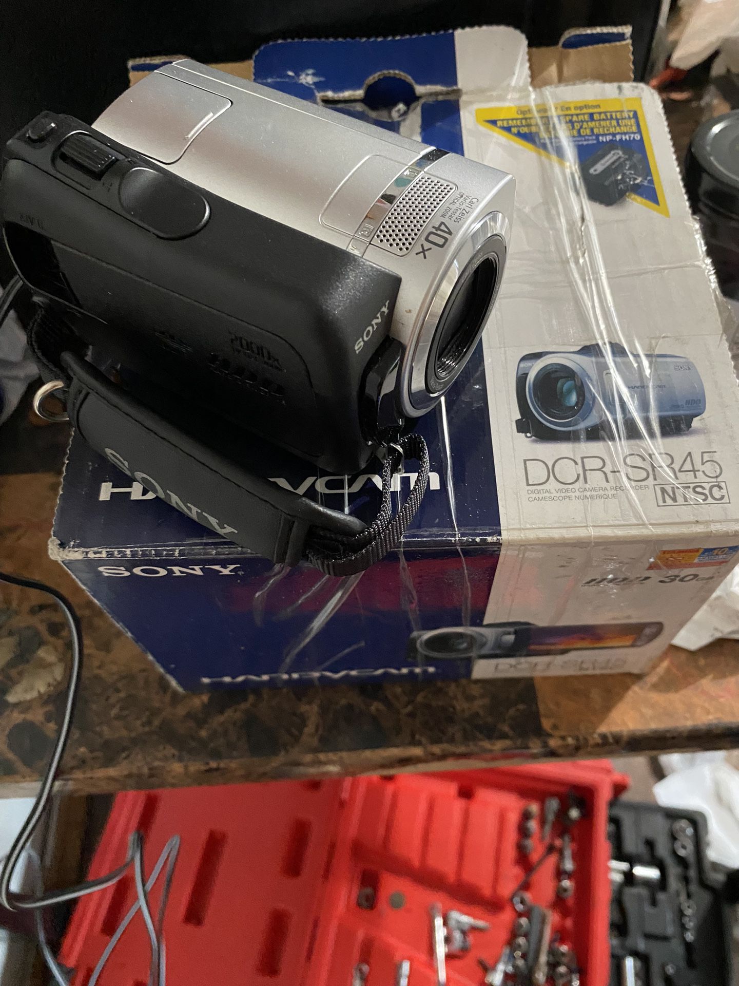 Sony Handycam DCR-SR45
