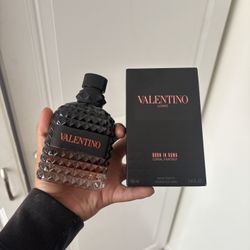 * NEW* Valentino UOMO Coral Fantasy 