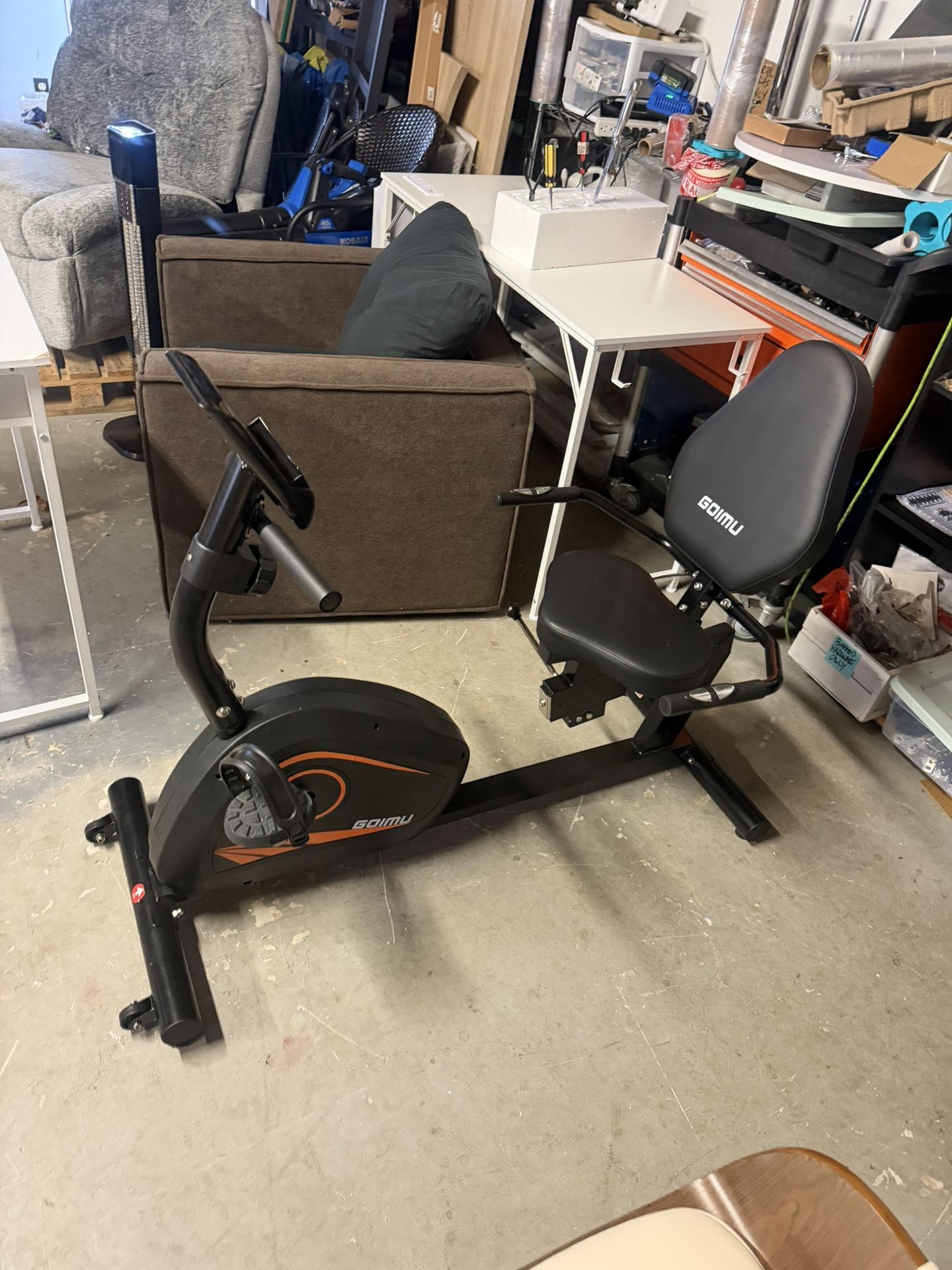 Recumbent Exercise Bike for Home, Stationary Bikes with Adjust Seat,Exercise Bike for Seniors,Home Magnetic Recumbent Bike with 300LB Capacity & 8-lev