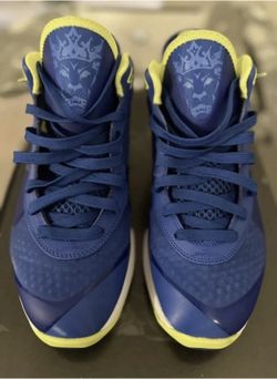 Nike Lebron 8 V2 Low Sprite 2011 Men Size 11.5