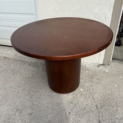 FREE Circular Table