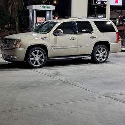 2011 Cadillac Escalade