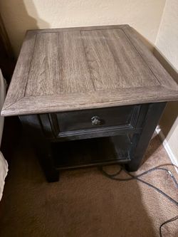2 End Tables with drawer (Night Stands)