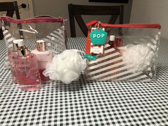 Wash bag gift $7