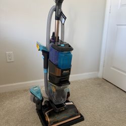 Shark Carpetxpert Hairpro Pet with StainStriker, Corded Deep Rug and Upholstery Upright Carpet Cleaner in Metallics