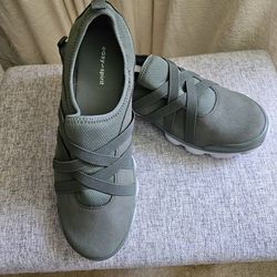 Women's Easy Spirit Slip-On Shoes