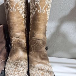 Cowgirl Boots Size 6.5 