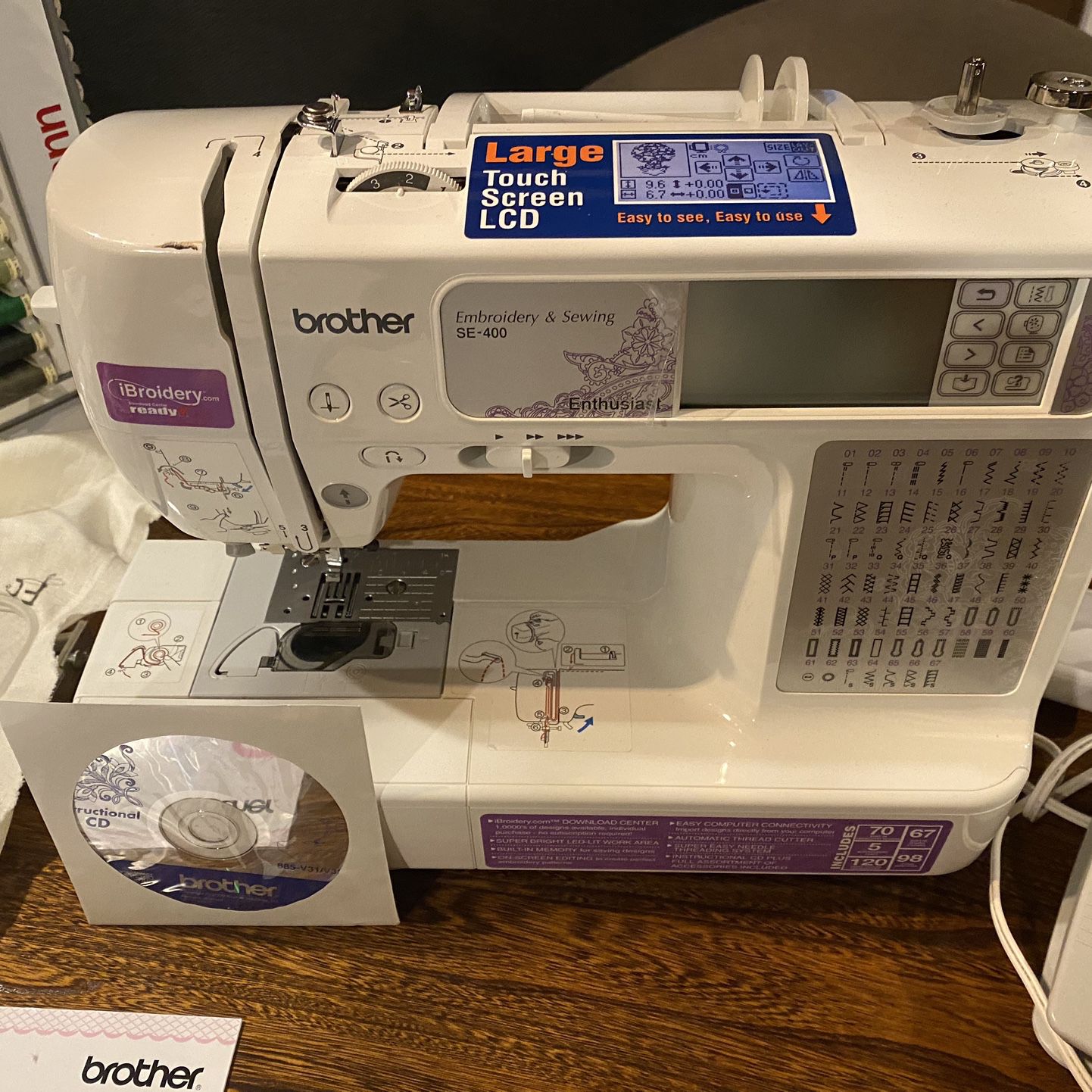Brother SE400 Sewing/Embroidery Kit