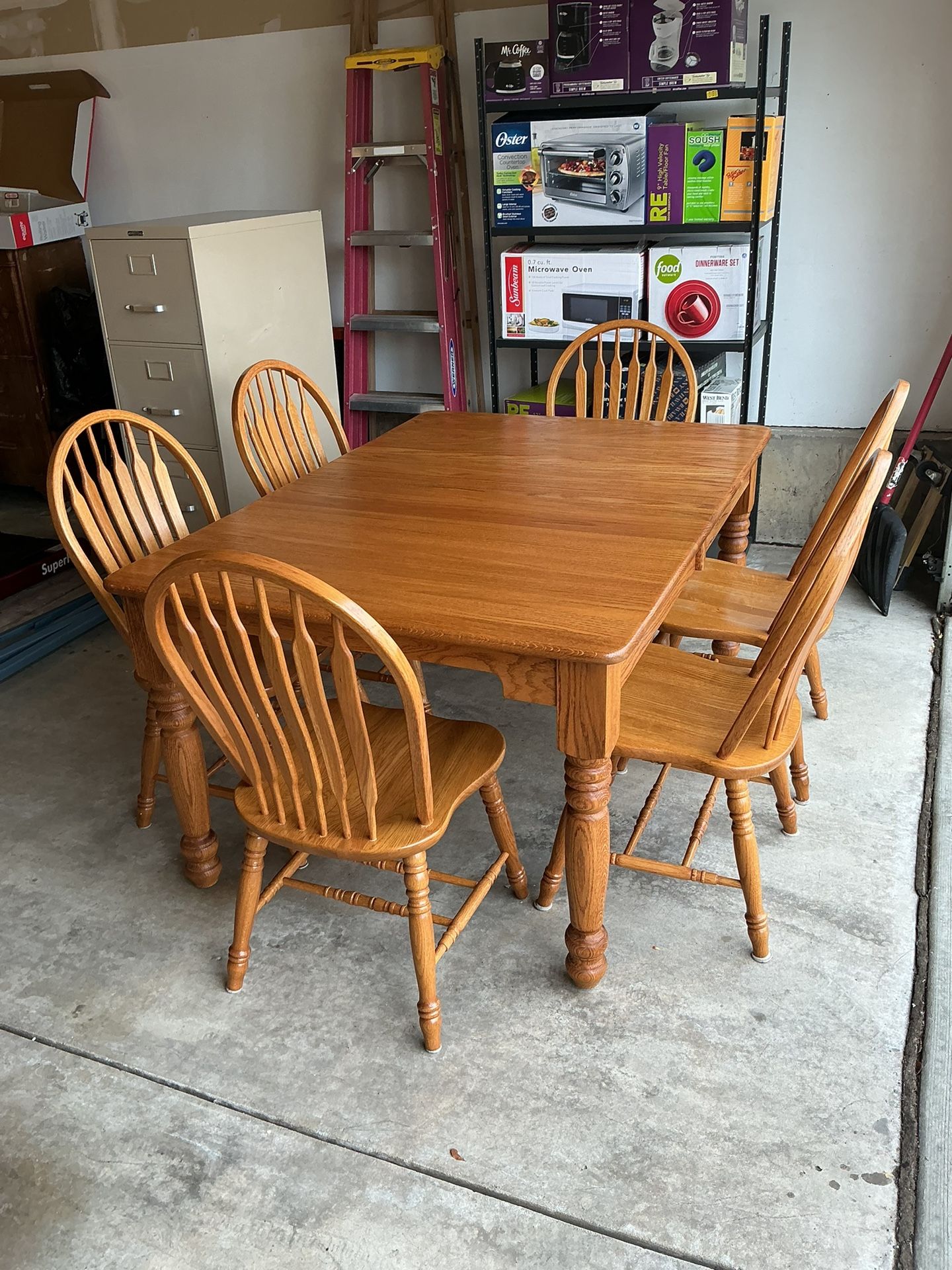 Woodley's Farm Table