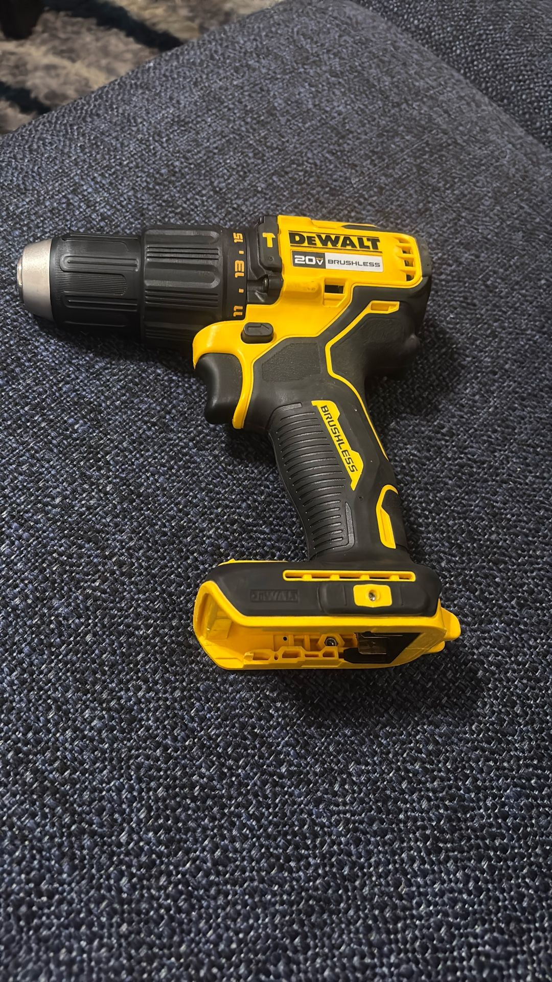 DeWalt 1/2 (13mm) Cordless Hammers drill/ Drill Driver