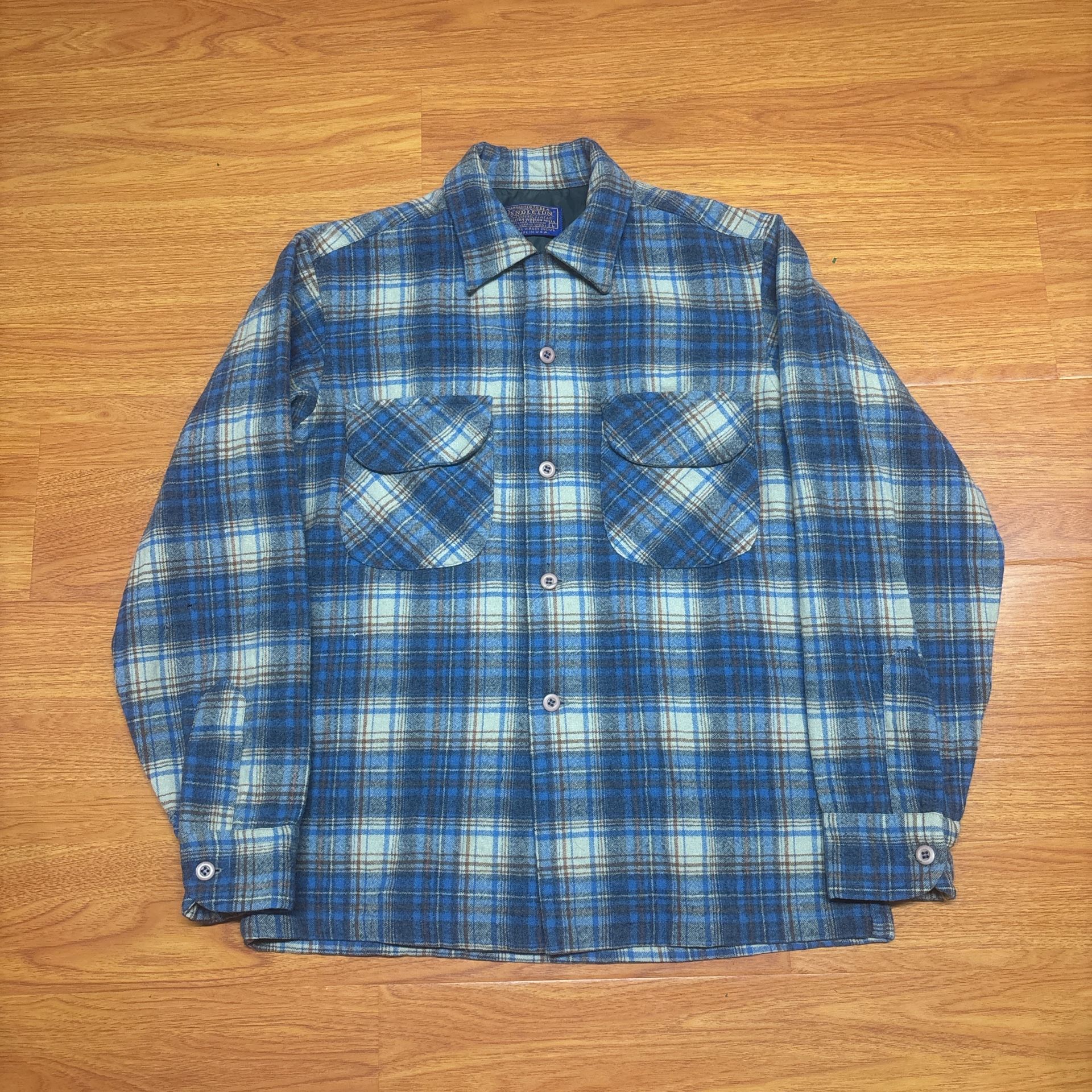 Vintage 90’s Pendleton Plaid Wool Flannel Size L