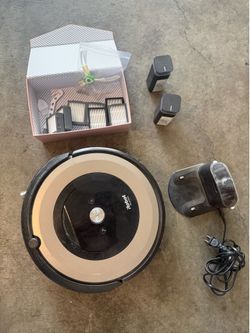 Roomba Vacuum