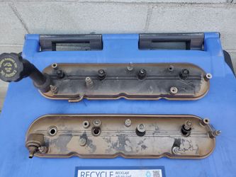 02' Chevy Silverado 5.3L V8 Stock Valve Cover's