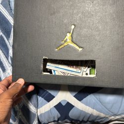 Over 100 Sports Cards