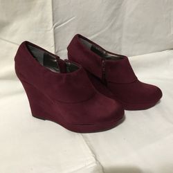 Womens Heeled Booties