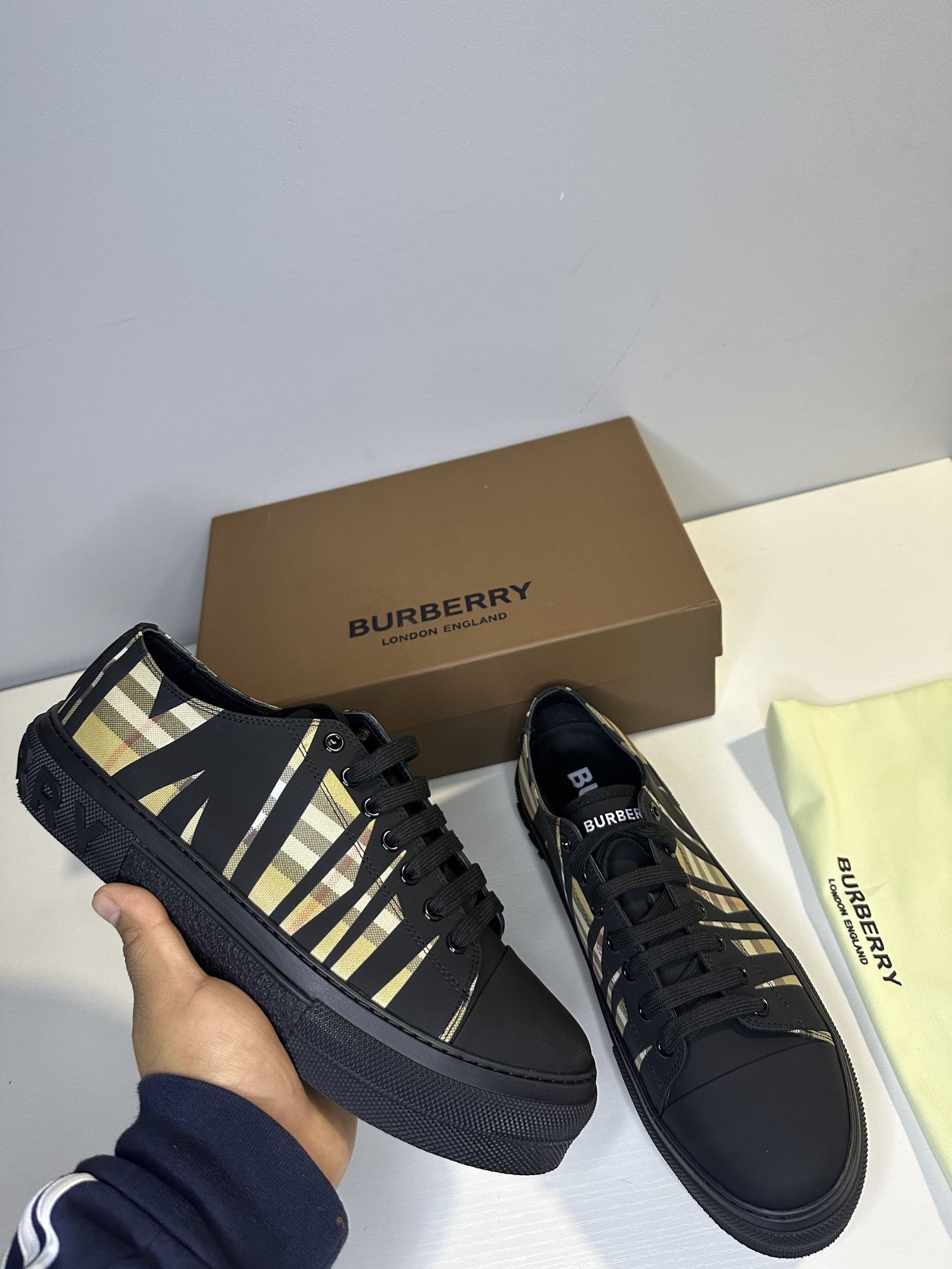 Burberry Shoes