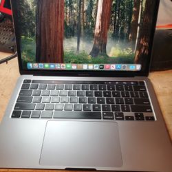 2020 MacBook Pro 32 gigs of memory 1 TB SSD HD