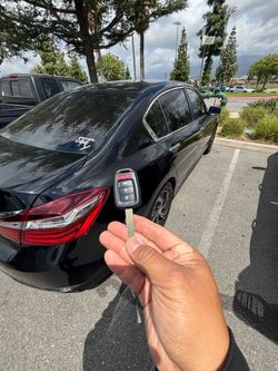 Llaves de autos / car keys and remotes