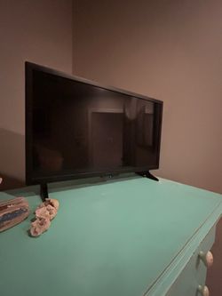 INSIGNIA TV