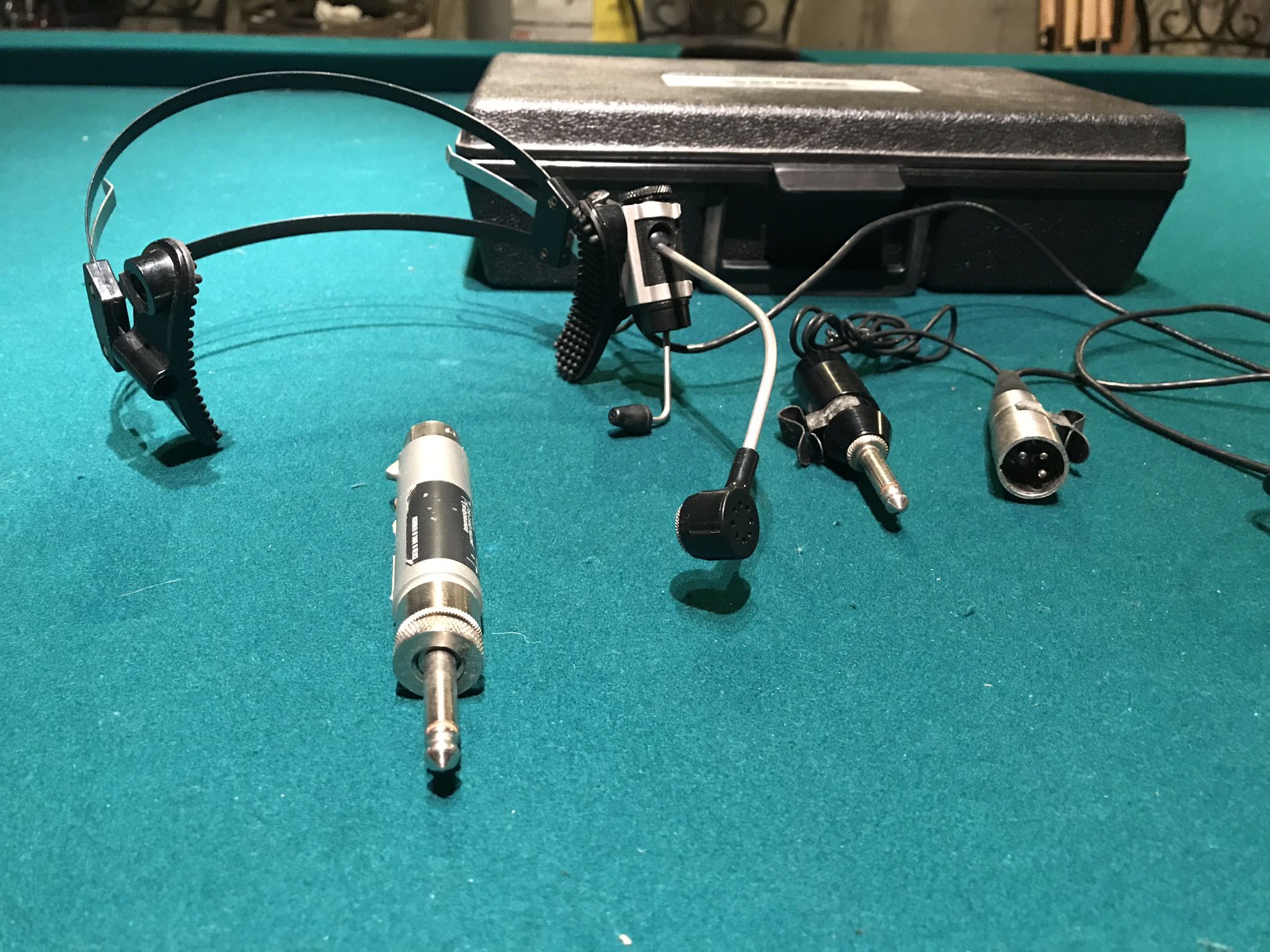 Microphone ( Shure)